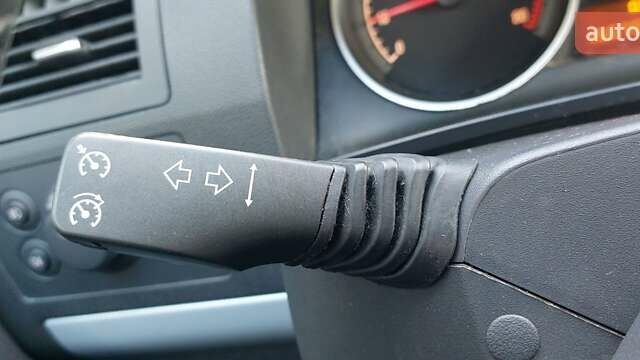 Бежевый Опель Зафира, объемом двигателя 1.6 л и пробегом 156 тыс. км за 5799 $, фото 42 на Automoto.ua