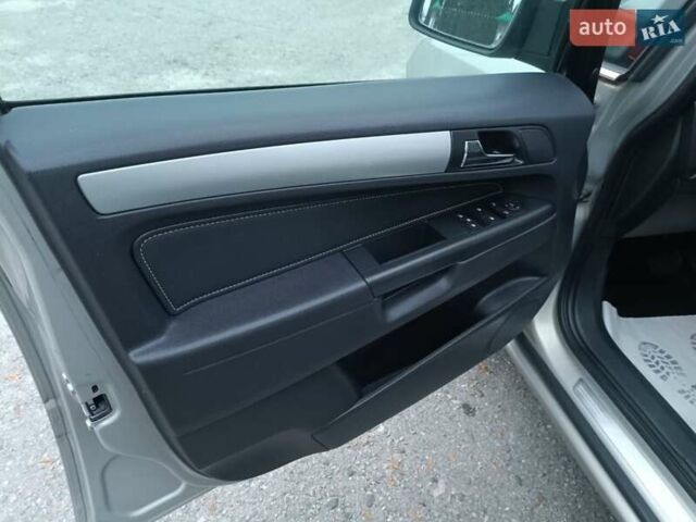 Бежевый Опель Зафира, объемом двигателя 1.8 л и пробегом 209 тыс. км за 6999 $, фото 11 на Automoto.ua