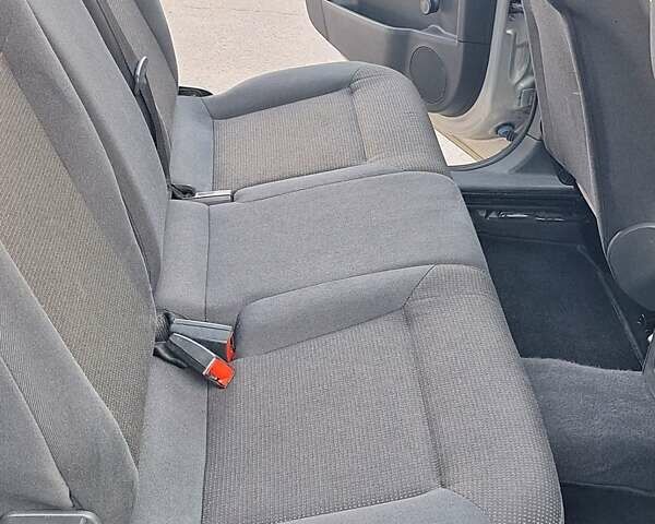Бежевий Опель Зафіра, об'ємом двигуна 1.8 л та пробігом 178 тис. км за 7200 $, фото 21 на Automoto.ua