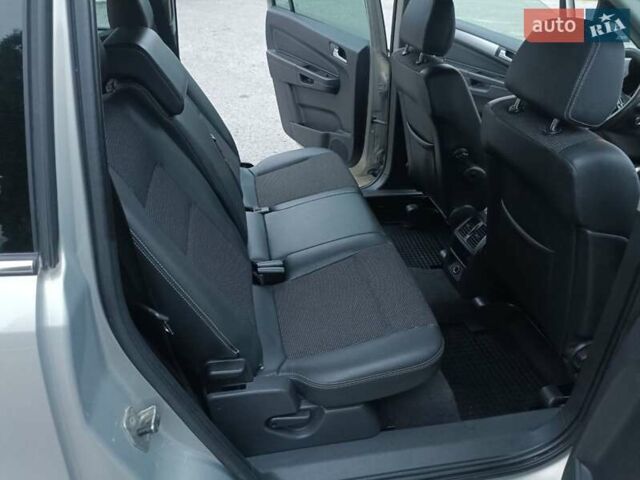 Бежевый Опель Зафира, объемом двигателя 1.8 л и пробегом 209 тыс. км за 6999 $, фото 14 на Automoto.ua