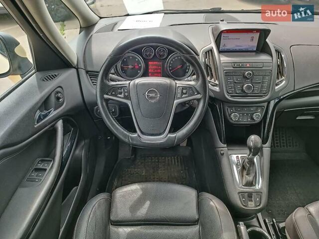 Бежевый Опель Зафира, объемом двигателя 2 л и пробегом 298 тыс. км за 9590 $, фото 28 на Automoto.ua