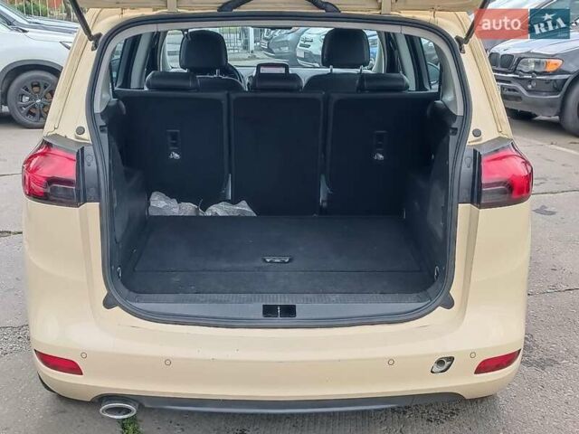 Бежевый Опель Зафира, объемом двигателя 2 л и пробегом 298 тыс. км за 9590 $, фото 9 на Automoto.ua