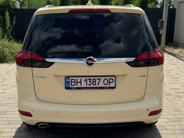 Бежевый Опель Зафира, объемом двигателя 2 л и пробегом 307 тыс. км за 10600 $, фото 3 на Automoto.ua