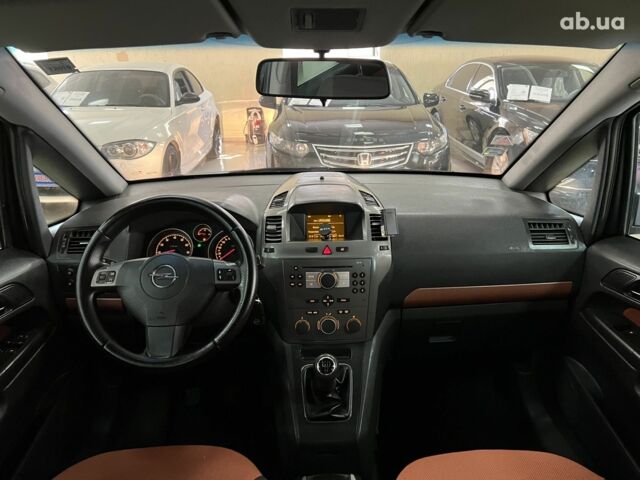 Чорний Опель Зафіра, об'ємом двигуна 0 л та пробігом 227 тис. км за 6900 $, фото 7 на Automoto.ua