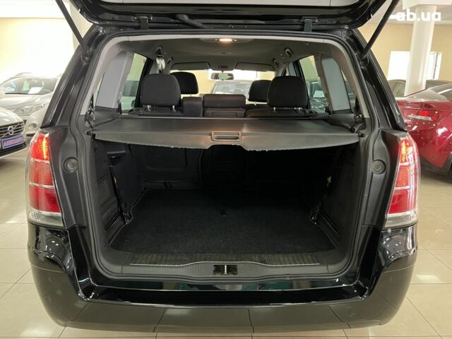 Чорний Опель Зафіра, об'ємом двигуна 0 л та пробігом 227 тис. км за 6900 $, фото 3 на Automoto.ua