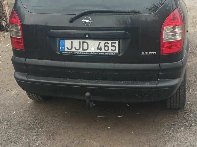 Черный Опель Зафира, объемом двигателя 2.2 л и пробегом 260 тыс. км за 2500 $, фото 4 на Automoto.ua