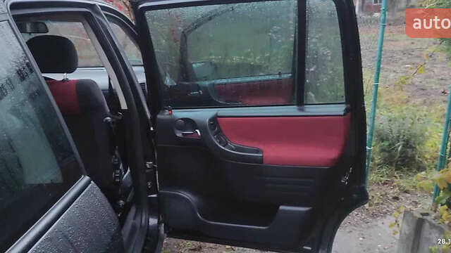 Черный Опель Зафира, объемом двигателя 2.2 л и пробегом 220 тыс. км за 2900 $, фото 6 на Automoto.ua