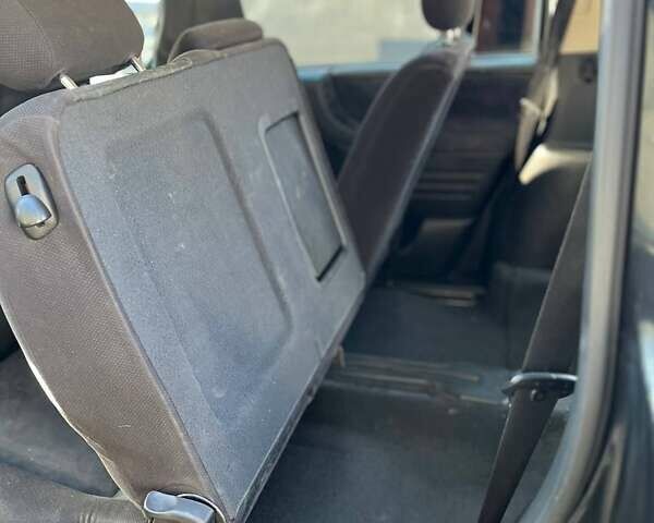 Черный Опель Зафира, объемом двигателя 2 л и пробегом 349 тыс. км за 3999 $, фото 15 на Automoto.ua