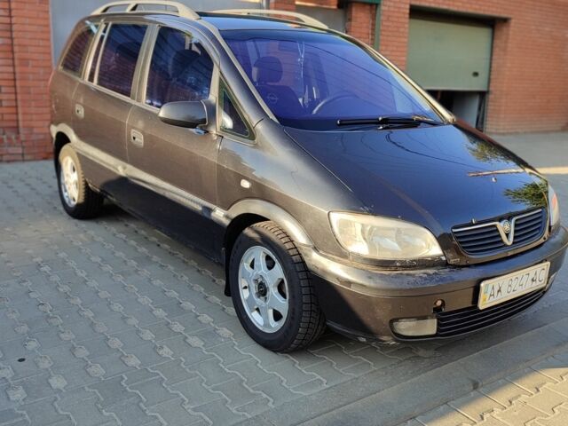 Чорний Опель Зафіра, об'ємом двигуна 1.8 л та пробігом 312 тис. км за 3950 $, фото 2 на Automoto.ua