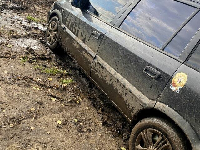 Черный Опель Зафира, объемом двигателя 1.8 л и пробегом 0 тыс. км за 2500 $, фото 4 на Automoto.ua