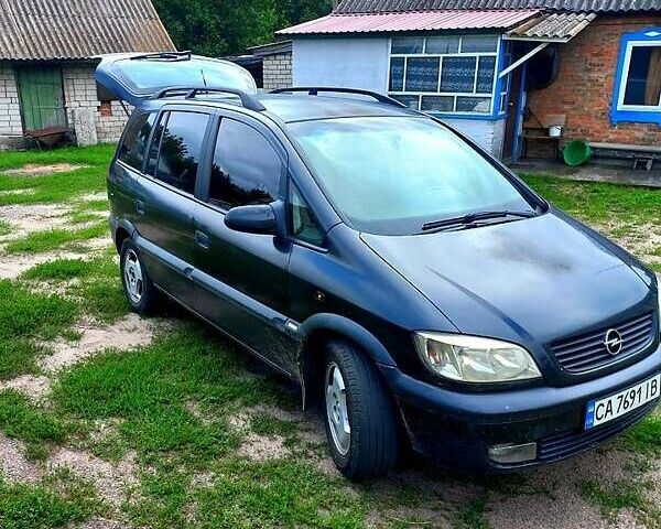 Черный Опель Зафира, объемом двигателя 2 л и пробегом 370 тыс. км за 3805 $, фото 5 на Automoto.ua