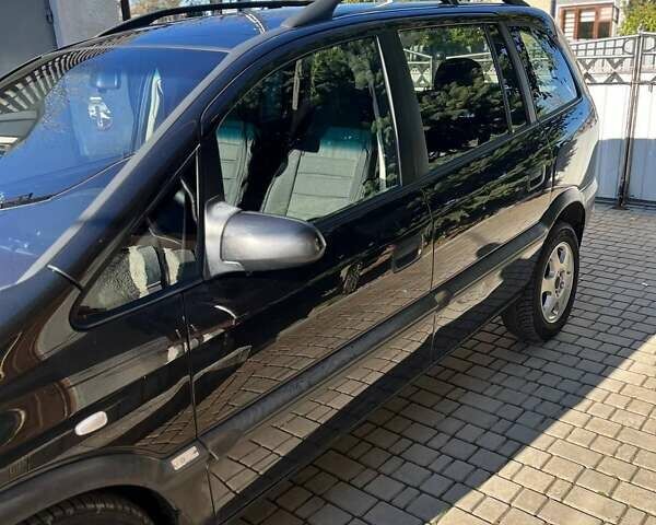 Черный Опель Зафира, объемом двигателя 2 л и пробегом 349 тыс. км за 3999 $, фото 19 на Automoto.ua