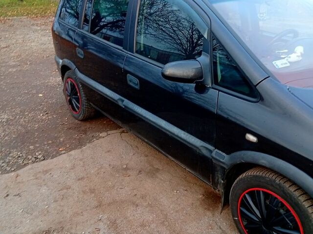 Чорний Опель Зафіра, об'ємом двигуна 2 л та пробігом 354 тис. км за 4000 $, фото 1 на Automoto.ua