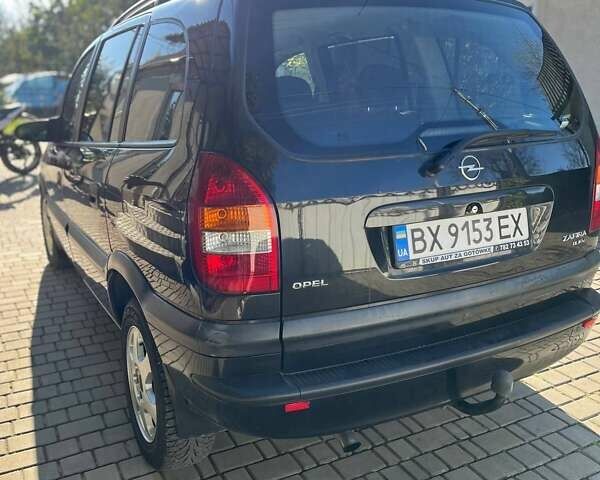 Черный Опель Зафира, объемом двигателя 2 л и пробегом 349 тыс. км за 3999 $, фото 21 на Automoto.ua