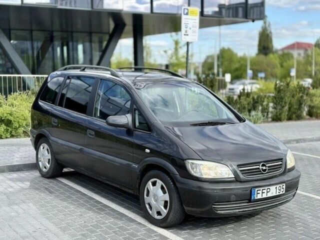 Черный Опель Зафира, объемом двигателя 2 л и пробегом 285 тыс. км за 1600 $, фото 2 на Automoto.ua