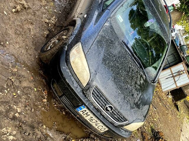 Черный Опель Зафира, объемом двигателя 1.8 л и пробегом 0 тыс. км за 2500 $, фото 3 на Automoto.ua