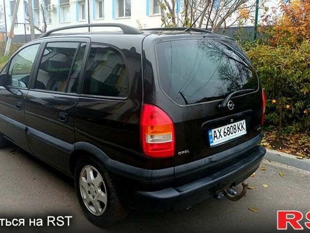 Черный Опель Зафира, объемом двигателя 1.8 л и пробегом 320 тыс. км за 3950 $, фото 3 на Automoto.ua