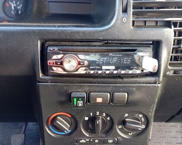 Черный Опель Зафира, объемом двигателя 1.8 л и пробегом 210 тыс. км за 4000 $, фото 3 на Automoto.ua