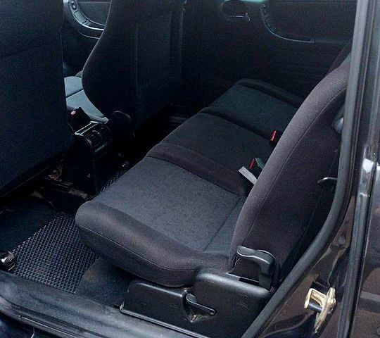 Черный Опель Зафира, объемом двигателя 1.8 л и пробегом 320 тыс. км за 3950 $, фото 9 на Automoto.ua