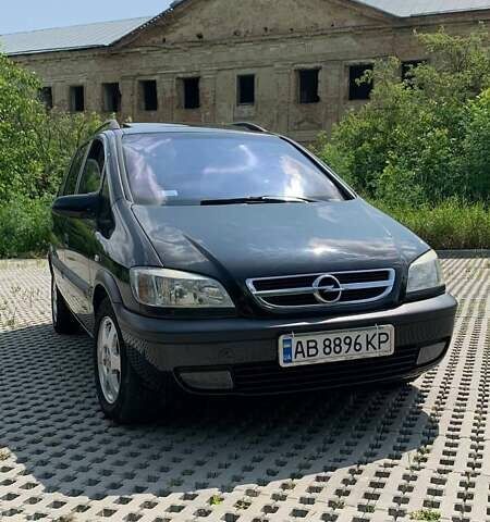 Чорний Опель Зафіра, об'ємом двигуна 2 л та пробігом 300 тис. км за 3800 $, фото 2 на Automoto.ua