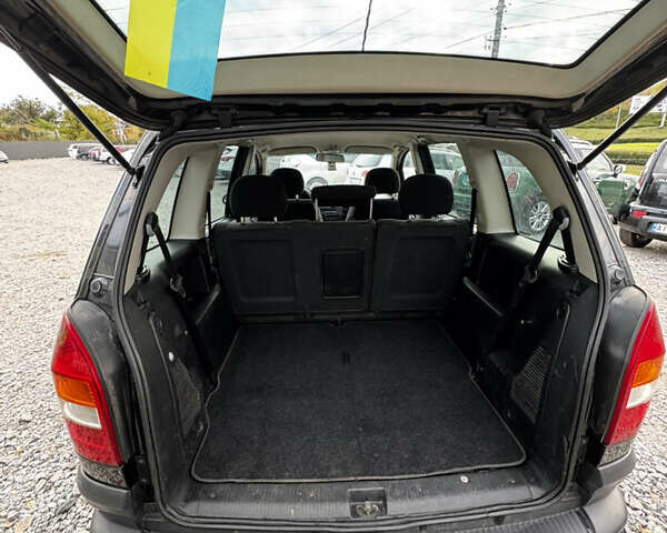 Чорний Опель Зафіра, об'ємом двигуна 2 л та пробігом 359 тис. км за 3300 $, фото 6 на Automoto.ua