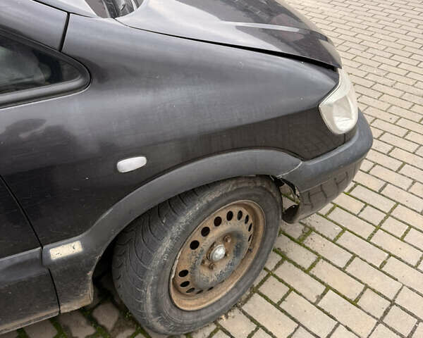 Черный Опель Зафира, объемом двигателя 2.2 л и пробегом 300 тыс. км за 1700 $, фото 8 на Automoto.ua