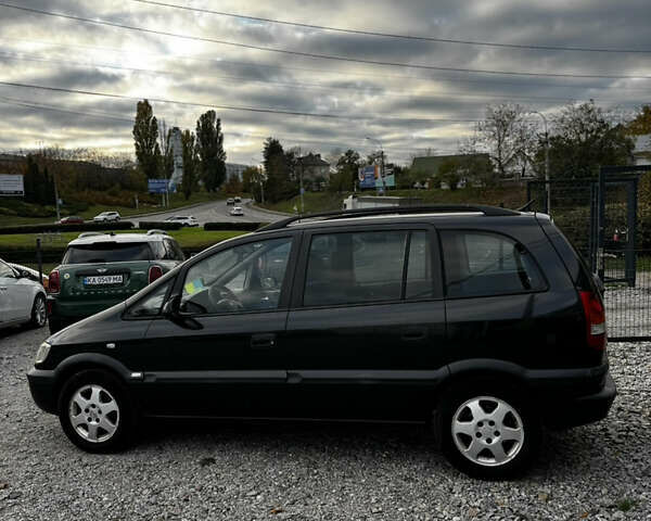 Чорний Опель Зафіра, об'ємом двигуна 2 л та пробігом 359 тис. км за 3300 $, фото 4 на Automoto.ua