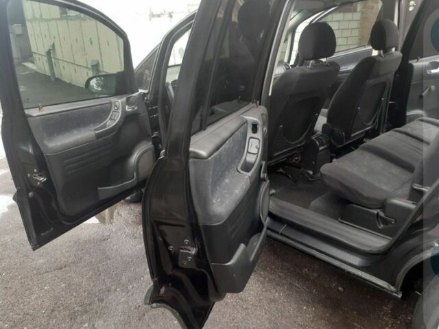 Черный Опель Зафира, объемом двигателя 1.8 л и пробегом 320 тыс. км за 3950 $, фото 7 на Automoto.ua