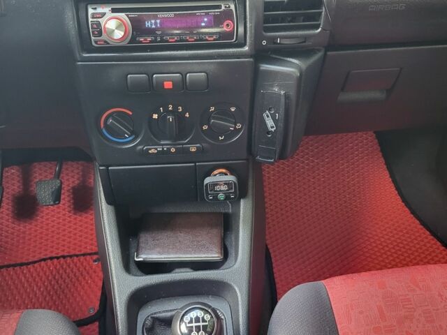 Черный Опель Зафира, объемом двигателя 0 л и пробегом 315 тыс. км за 2400 $, фото 4 на Automoto.ua