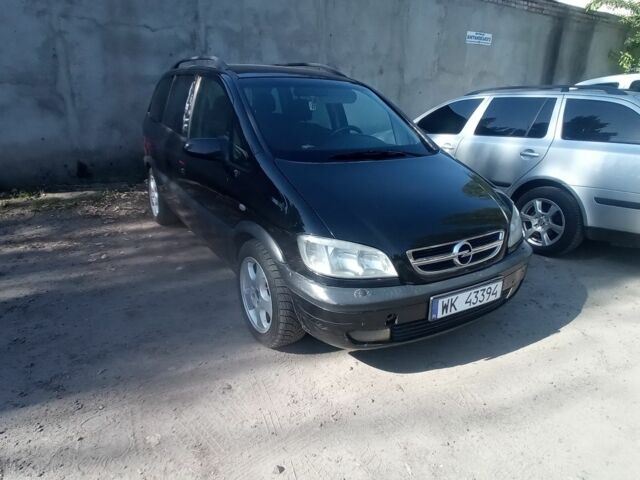 Черный Опель Зафира, объемом двигателя 2 л и пробегом 443 тыс. км за 2700 $, фото 3 на Automoto.ua