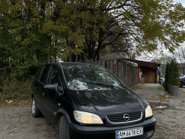 Черный Опель Зафира, объемом двигателя 2.2 л и пробегом 359 тыс. км за 3399 $, фото 2 на Automoto.ua