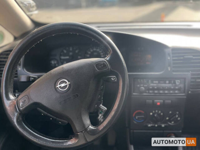 Черный Опель Зафира, объемом двигателя 2.2 л и пробегом 420 тыс. км за 3500 $, фото 9 на Automoto.ua