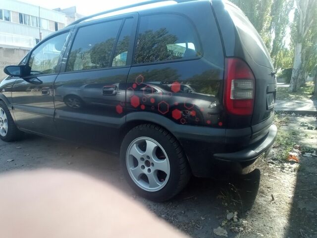 Черный Опель Зафира, объемом двигателя 2 л и пробегом 443 тыс. км за 2700 $, фото 5 на Automoto.ua