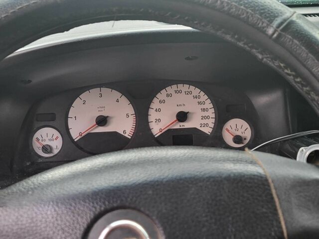 Черный Опель Зафира, объемом двигателя 2 л и пробегом 1 тыс. км за 3800 $, фото 6 на Automoto.ua