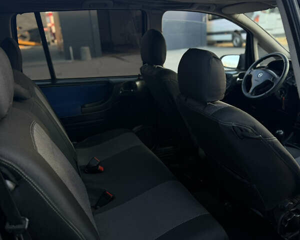 Чорний Опель Зафіра, об'ємом двигуна 2.2 л та пробігом 343 тис. км за 2299 $, фото 14 на Automoto.ua