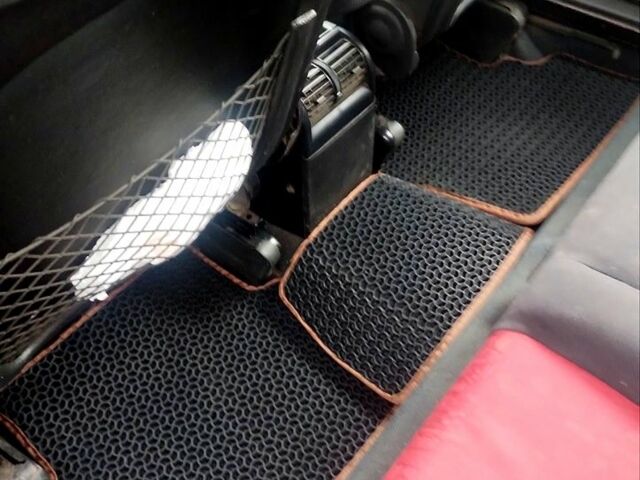 Черный Опель Зафира, объемом двигателя 1.6 л и пробегом 321 тыс. км за 3700 $, фото 8 на Automoto.ua