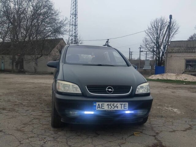 Чорний Опель Зафіра, об'ємом двигуна 1.8 л та пробігом 405 тис. км за 4500 $, фото 1 на Automoto.ua