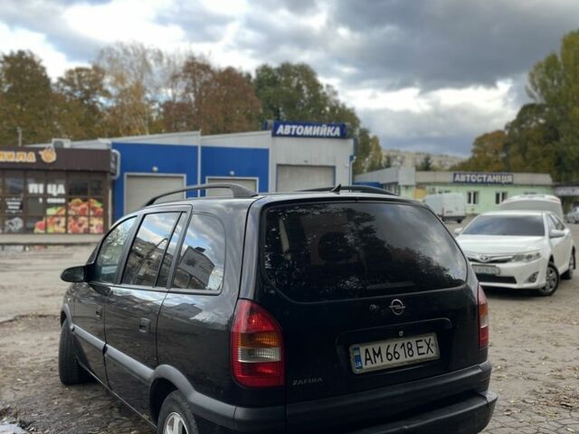 Черный Опель Зафира, объемом двигателя 2.2 л и пробегом 359 тыс. км за 3399 $, фото 7 на Automoto.ua