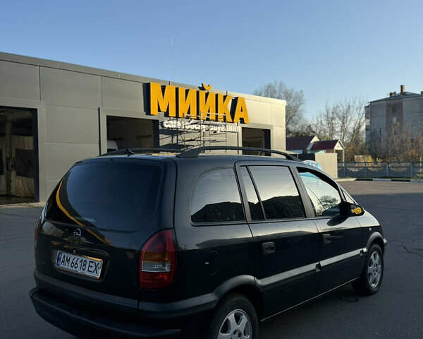Черный Опель Зафира, объемом двигателя 2.2 л и пробегом 343 тыс. км за 3399 $, фото 3 на Automoto.ua