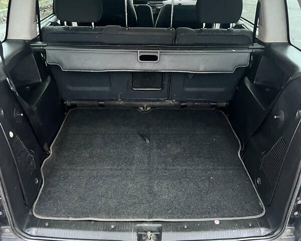 Черный Опель Зафира, объемом двигателя 2.2 л и пробегом 342 тыс. км за 4299 $, фото 10 на Automoto.ua