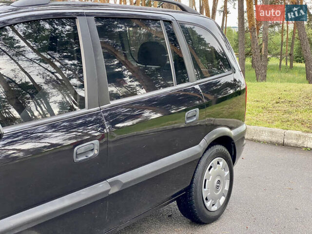 Чорний Опель Зафіра, об'ємом двигуна 2 л та пробігом 250 тис. км за 2999 $, фото 8 на Automoto.ua