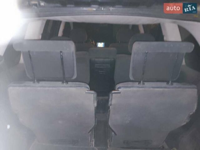 Черный Опель Зафира, объемом двигателя 2 л и пробегом 360 тыс. км за 2550 $, фото 7 на Automoto.ua