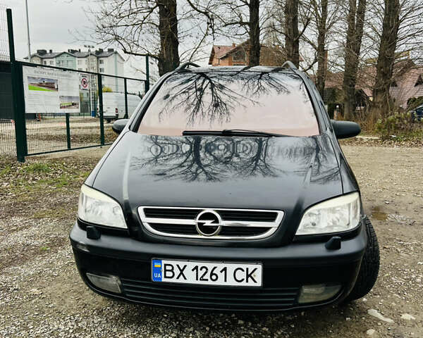 Чорний Опель Зафіра, об'ємом двигуна 2 л та пробігом 352 тис. км за 4500 $, фото 1 на Automoto.ua
