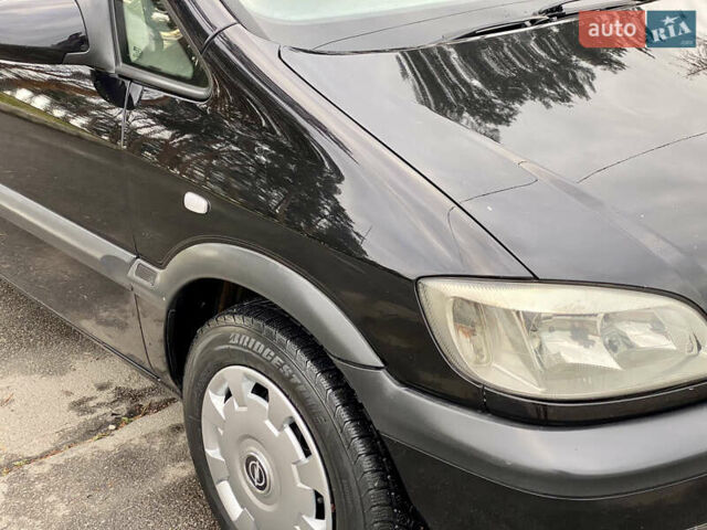 Чорний Опель Зафіра, об'ємом двигуна 2 л та пробігом 250 тис. км за 2999 $, фото 16 на Automoto.ua