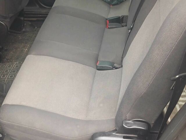 Черный Опель Зафира, объемом двигателя 2.2 л и пробегом 260 тыс. км за 2200 $, фото 1 на Automoto.ua