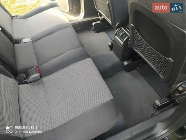 Черный Опель Зафира, объемом двигателя 1.6 л и пробегом 289 тыс. км за 4500 $, фото 10 на Automoto.ua