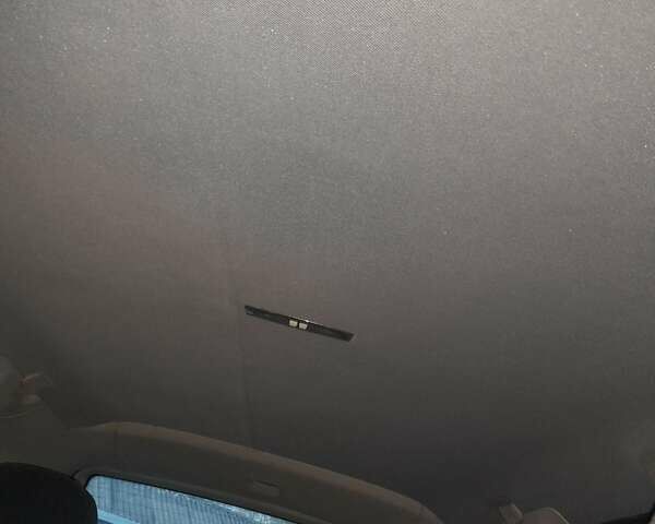 Черный Опель Зафира, объемом двигателя 2 л и пробегом 300 тыс. км за 4100 $, фото 3 на Automoto.ua