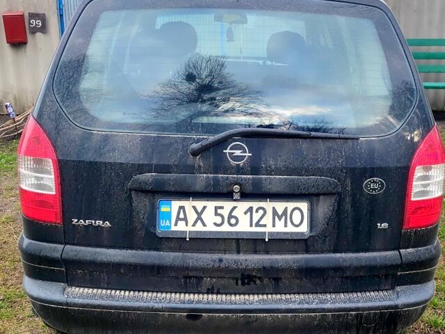 Черный Опель Зафира, объемом двигателя 1.6 л и пробегом 200 тыс. км за 4800 $, фото 1 на Automoto.ua