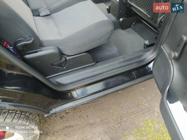 Черный Опель Зафира, объемом двигателя 1.6 л и пробегом 289 тыс. км за 4500 $, фото 11 на Automoto.ua