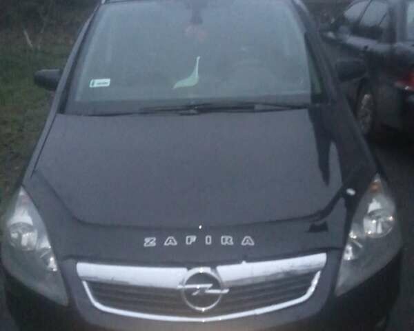 Черный Опель Зафира, объемом двигателя 1.9 л и пробегом 216 тыс. км за 7300 $, фото 5 на Automoto.ua